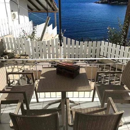 Sea Rose Apartment